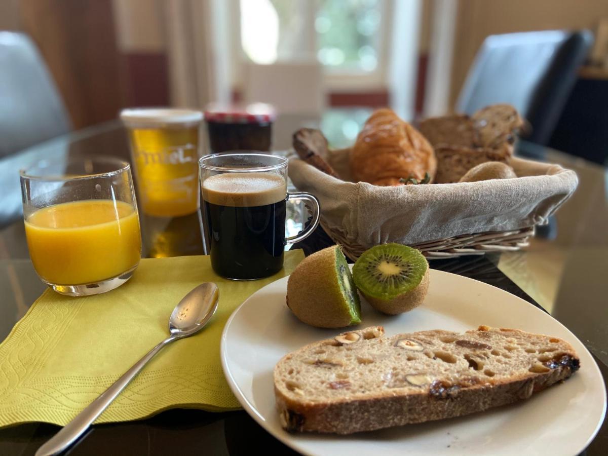 Chateau De Grandmont D'hotes Bed & Breakfast